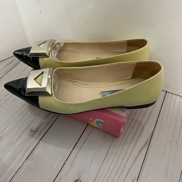 Prada Milano pointy toe flat with Hardware logo size38 (US size 8) - Picture 7 of 10